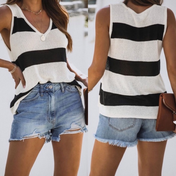 Tops - Striped V neck Knit Sleeveless Top